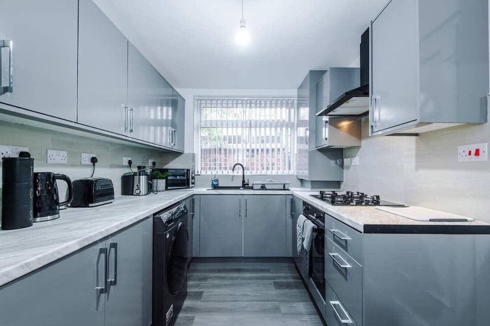 Modern 2 bed House - Close City Centre, Parking - מנצ'סטר - מטבח