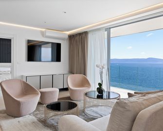 Luxury Hotel Amabilis - Selce - Living room