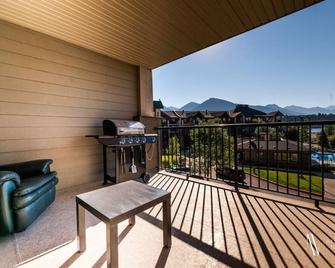 Stone Crest | Pool | Hot Tub | Lake | Court Yard - Invermere - Balcony