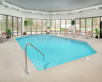 Hampton Inn by Hilton Oak Ridge Knoxville - Oak Ridge - Piscina