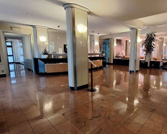 Sure Hotel by Best Western Milano - Padua - Lobby