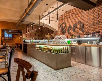 Meetme23 - Praga - Bar