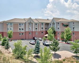 MCM Elegante Suites - Colorado Springs - Budova