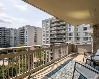 DC Luxury Apartment Near Metro - Arlington - Ban công