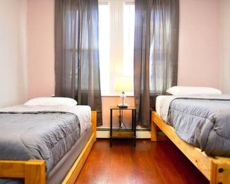 Cozy apartment 3rd 10min Walk Downtown and City View - Providence - Soveværelse