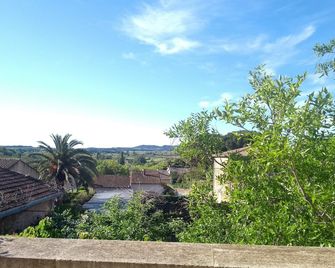 Maison d'hôtes La Bignone - Laudun-l'Ardoise - Vista del exterior