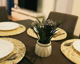 Superhost, 47sqm 1 Bedroom, All-In Rate - Thành phố Binan - Phòng ăn