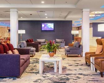 DoubleTree by Hilton Hot Springs - Hot Springs - Lounge