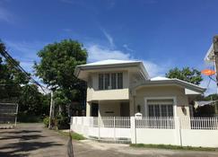 Cozy & Private Vacation House - Dipolog - Gebäude