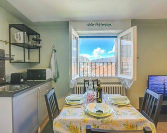 Petit Bijou De Stresa 2 Steps From Lake - Happy Rentals - Stresa - Salle à manger