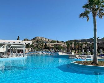 Porto Bello Beach - Kardamena - Piscina