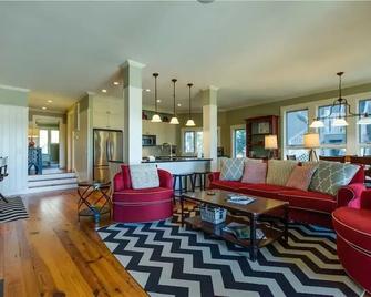 Seascape 3510 By RedAwning - Kiawah Island - Living room