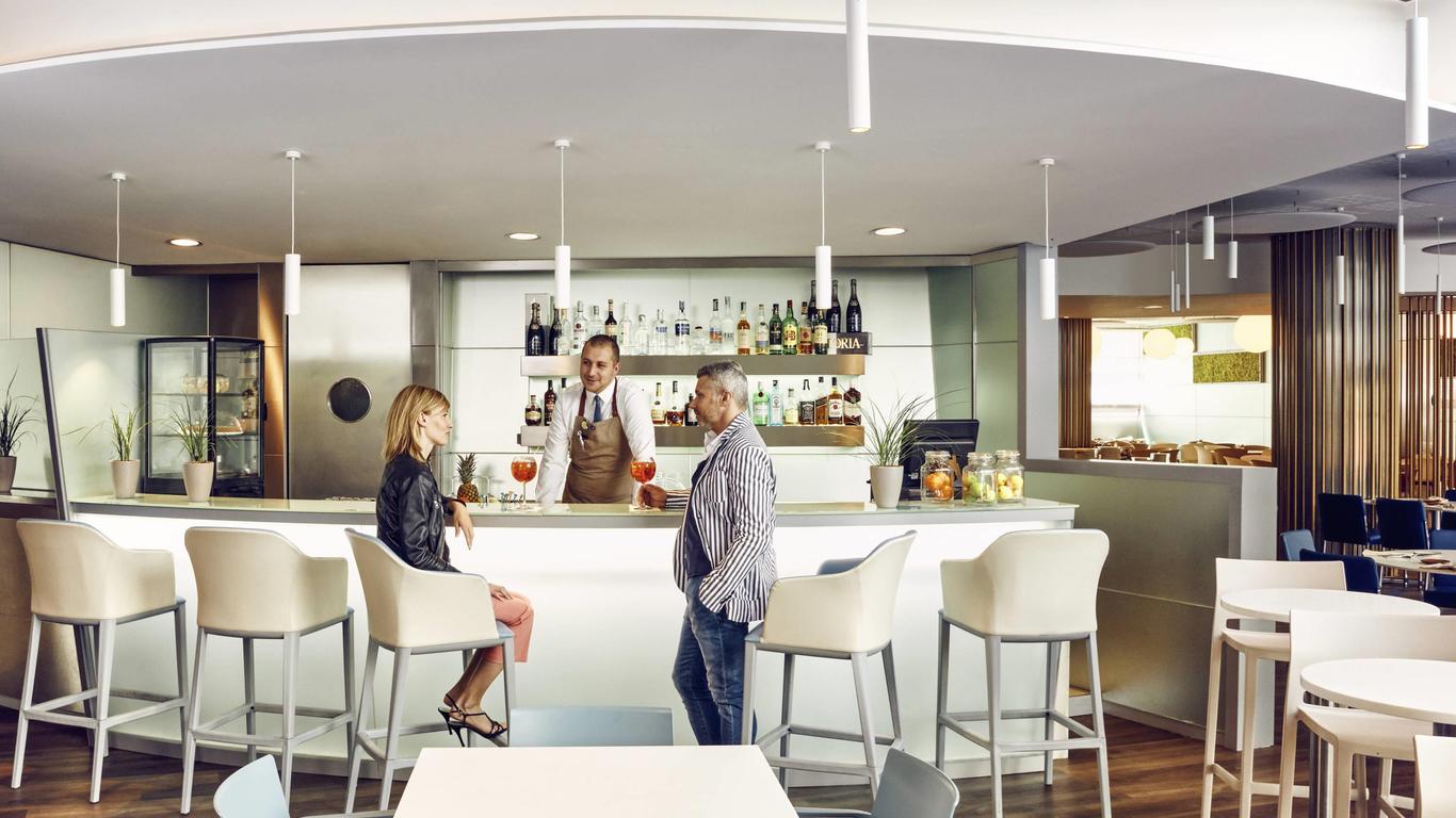 نوفوتيل فينيسيا ميستري كاستيلانا