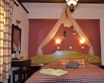 Maria Hotel - Chrisi Ammoudia - Bedroom