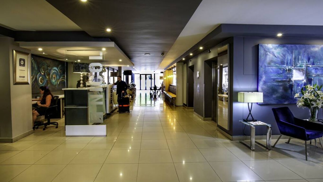 The Nicol Hotel and Apartments