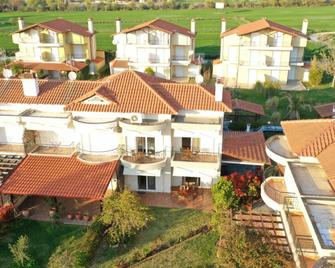 Evridiki Hotel - Fourka - Building