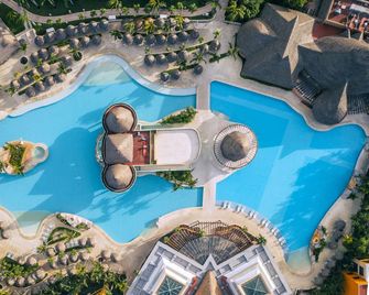 Iberostar Selection Paraíso Maya Suites - Playa del Carmen - Pool