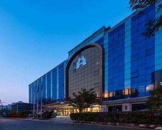 Huanghe Jingdu Grand Hotel - Pekín - Edificio