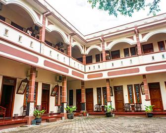 Hotel Laweyan Solo - Surakarta City - Budova