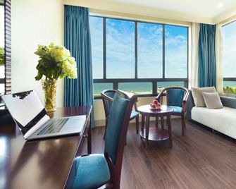 Sea Front Hotel - Da Nang - Soggiorno
