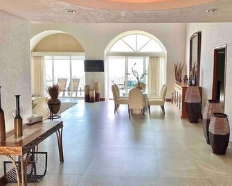 Condo Porto By Trvl2hm - פוארטו ויארטה - לובי