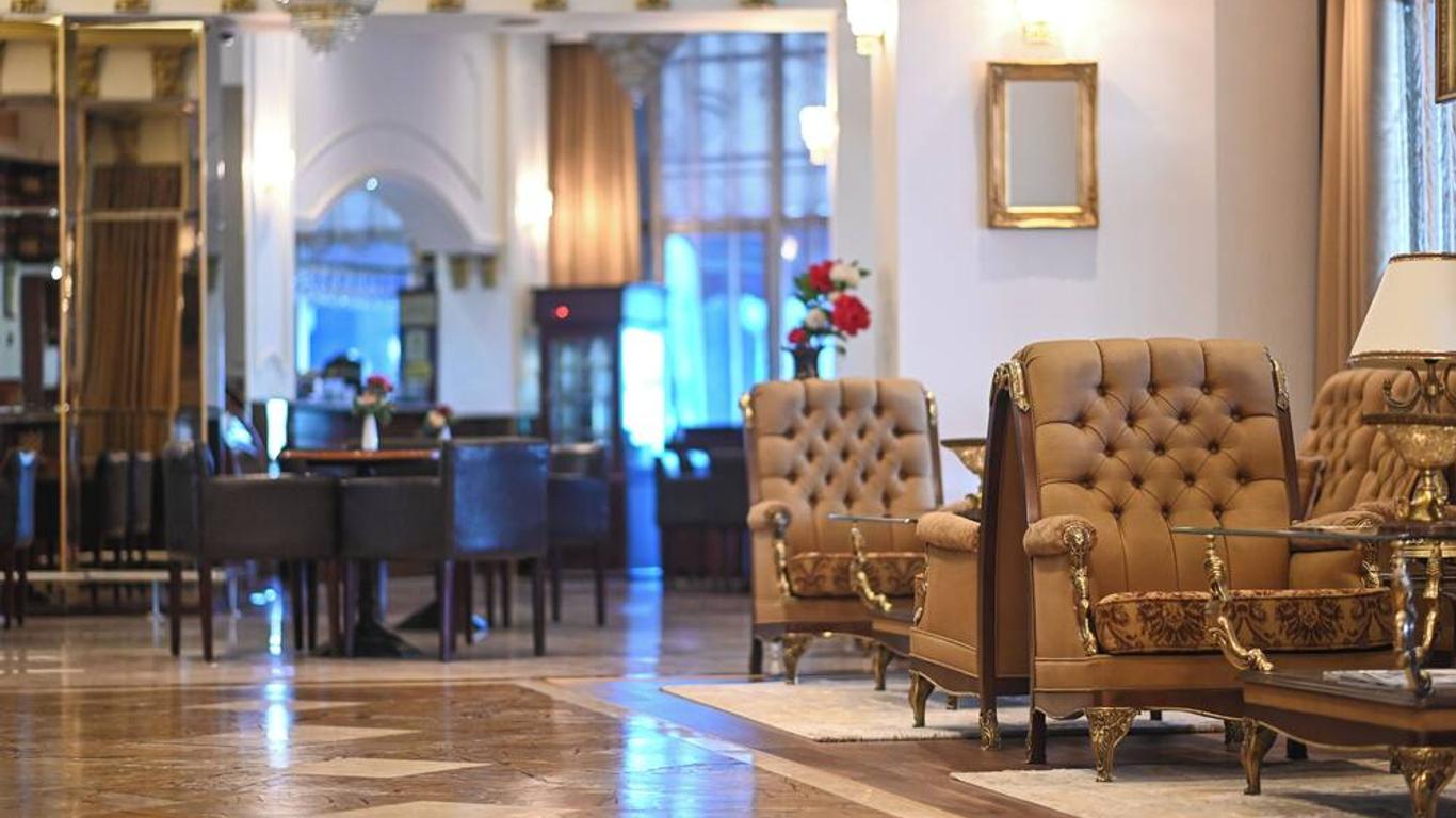 Stone Bridge Hotel