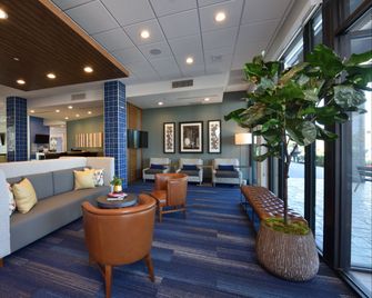 Holiday Inn Express & Suites Spring - Woodlands Area By IHG - Spring - Lobby