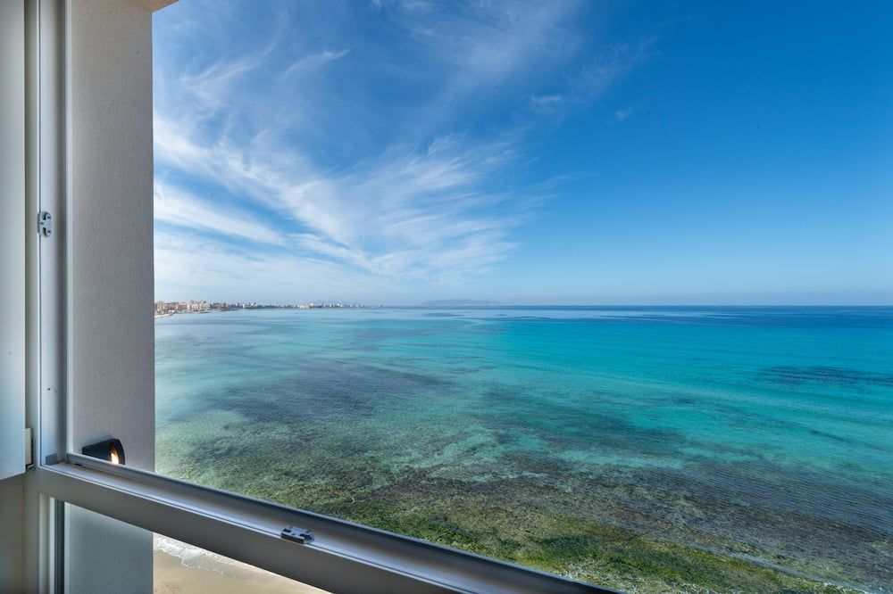 Hotel Punta Tipa - טרפאני - מרפסת