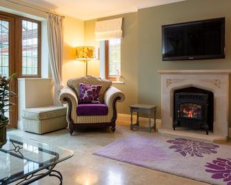 Kingfisher Cottage - Winchcombe - Living room
