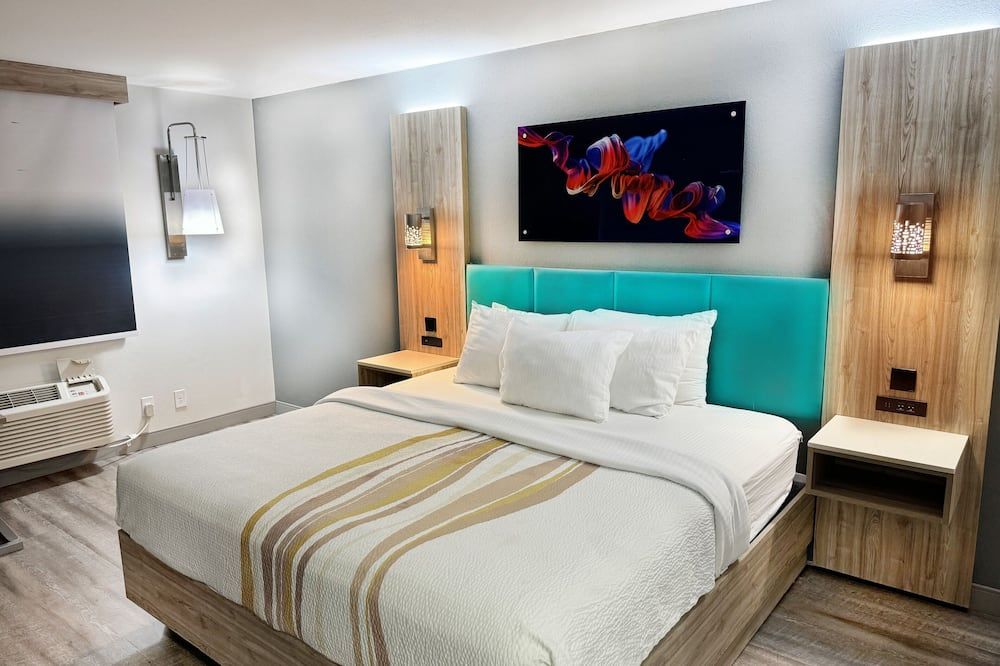 La Quinta Inn & Suites by Wyndham Nashville Franklin thumbnail 3