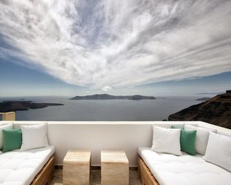 Allure Suites - Firostefani - Parveke