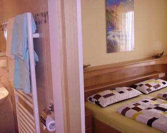 Double room with shower, WC - Bergheim, house - Bad Hofgastein - Habitación