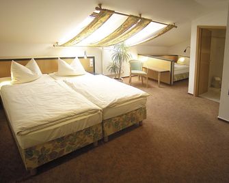 Hotel Am Quellberg - Recklinghausen - Schlafzimmer