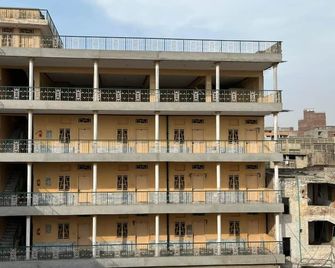 Qaiser Hotel - Lahore - Gebouw