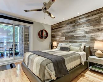 Luxurious, Stylish, Modern Condo Located in The Heart of Montreal Village! - Montreal - Bedroom
