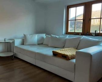 Ferienwohnung Elbblick - Königstein - Wohnzimmer