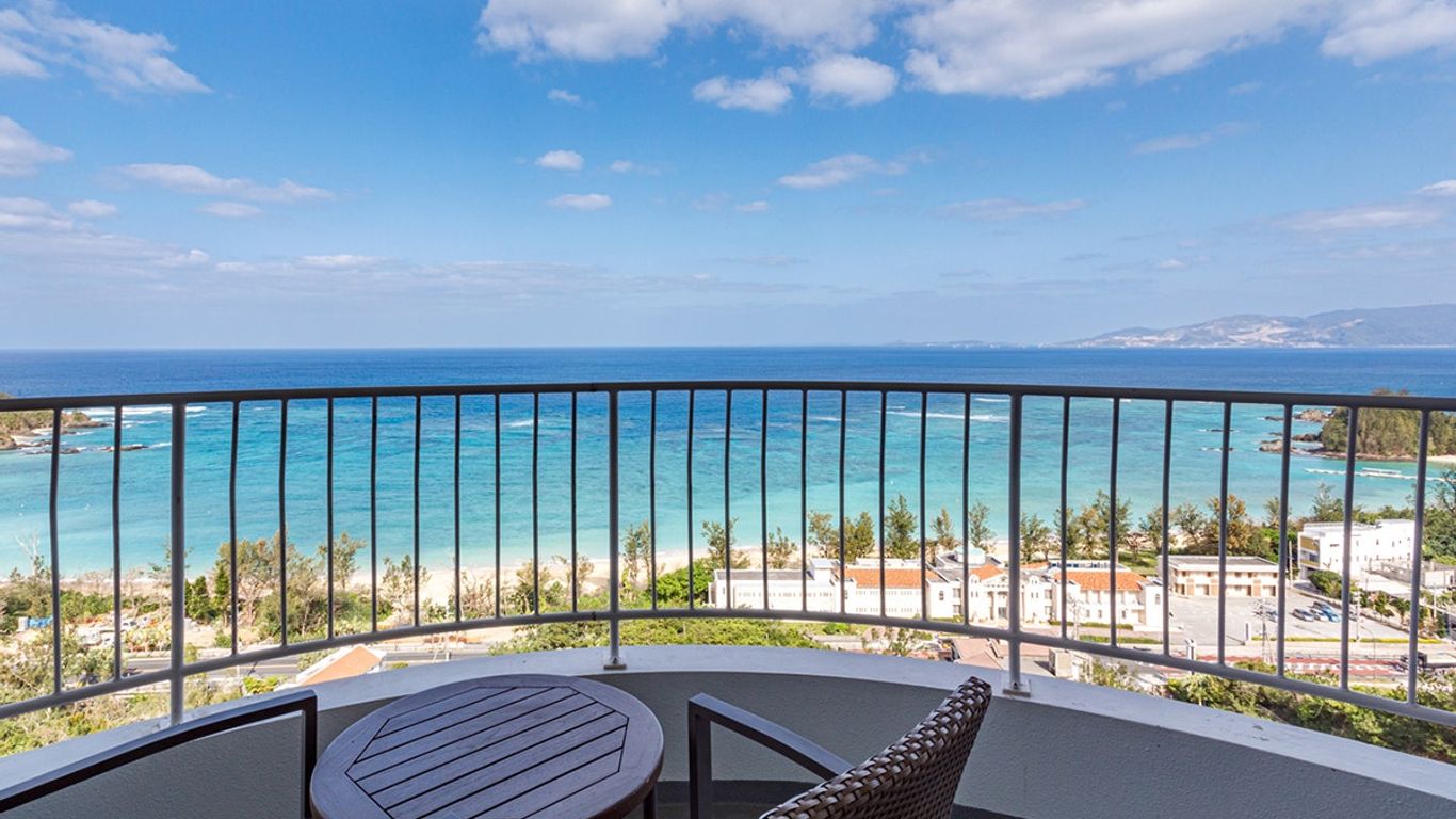 Okinawa Kariyushi Beach Resort Ocean Spa