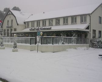 Hotel Cafe Restaurant Duinzicht - Schiermonnikoog - Building