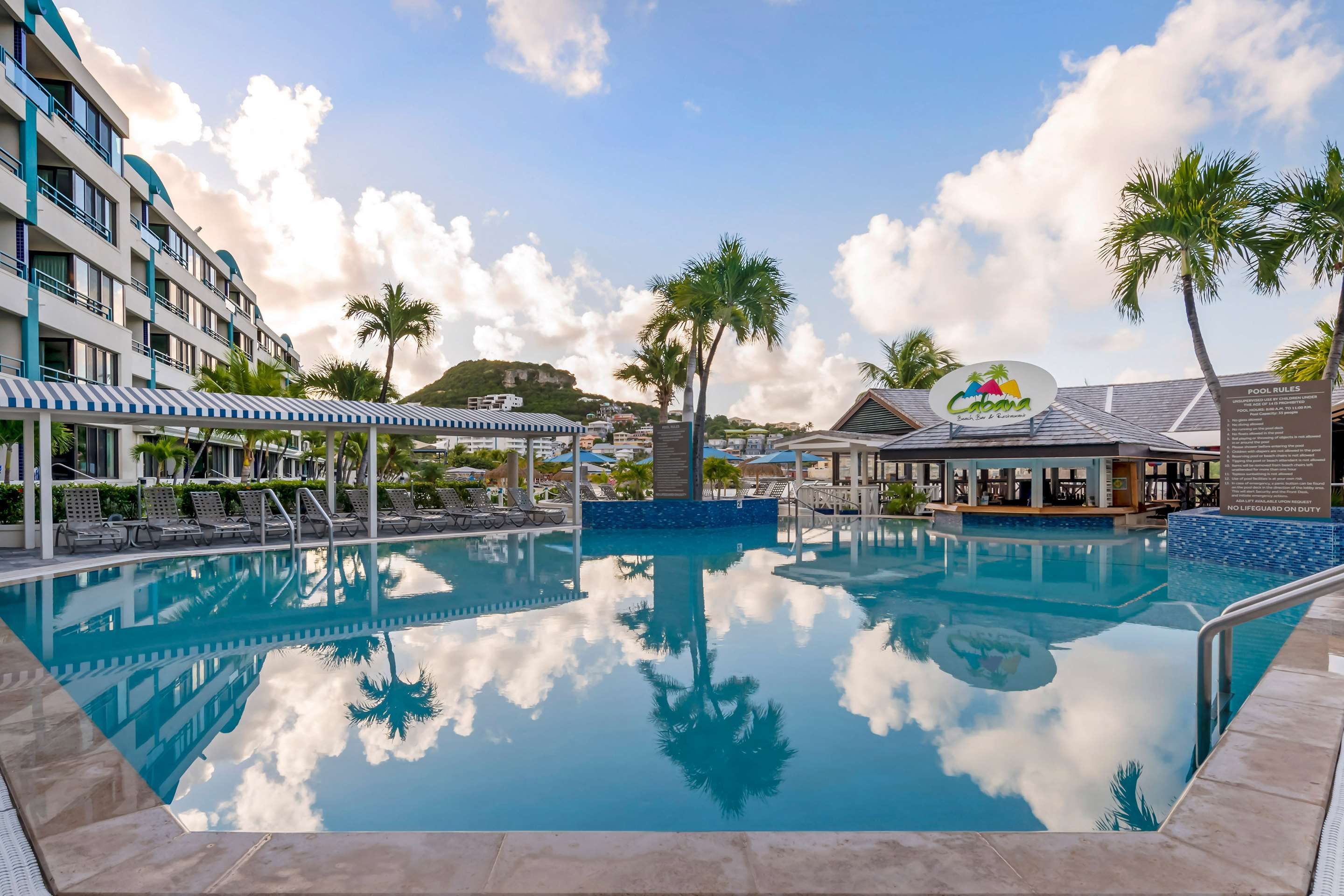 Hilton Vacation Club Royal Palm St. Maarten - סימפסון ביי - בריכה
