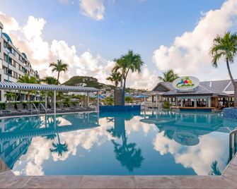 Hilton Vacation Club Royal Palm St. Maarten - סימפסון ביי - בריכה