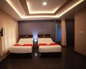 Charming Villa at the Heart of the Wayanad Forest. - Thirunelly - Bedroom