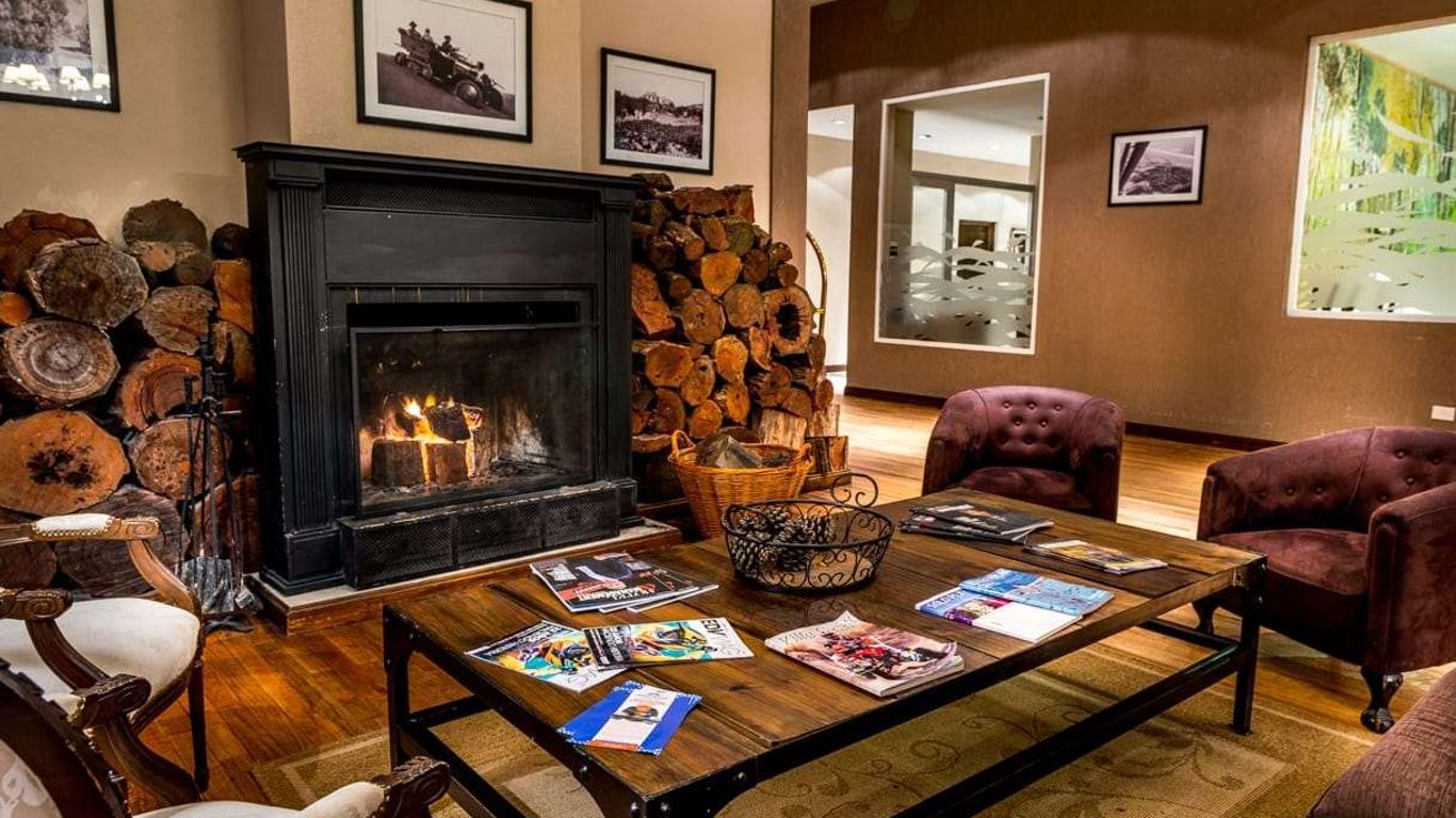 Howard Johnson by Wyndham Carilo Convention Center