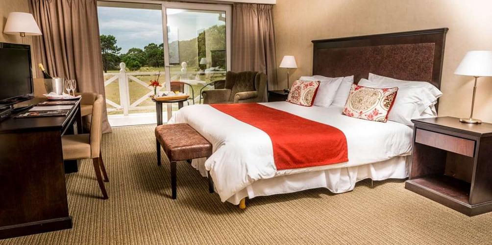 Howard Johnson Hotel And Convention Center Madaria 51 2 4 5 Carilo Hotel Deals Reviews Kayak