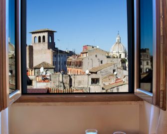 Navona Palace Luxury Inn - Rome - Balcony