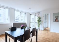 Hitrental Messe Apartments - Basel - Dining room