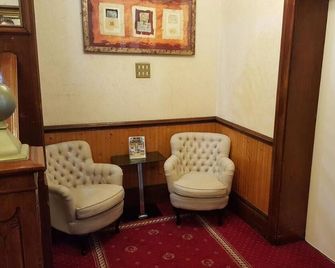 The Regal Hotel - Thornton-Cleveleys - Lounge