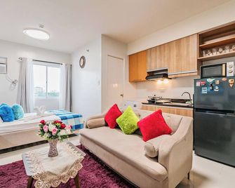 Precious Florannjoe Chic New Studio With Best Care - Las Piñas - Wohnzimmer