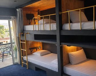 Free Way Kata Beach Hostel - Karon