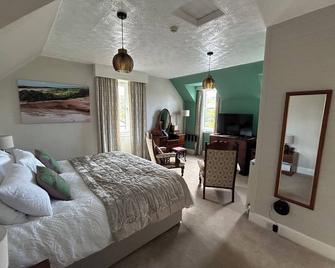 Glen Lyon Lodge Bed and Breakfast - Nairn