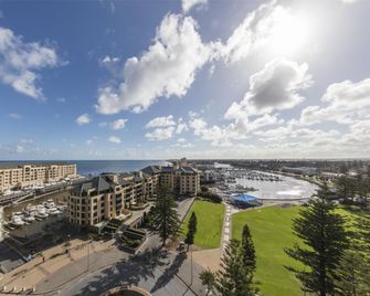 Oaks Glenelg Liberty Suites - Glenelg - Building